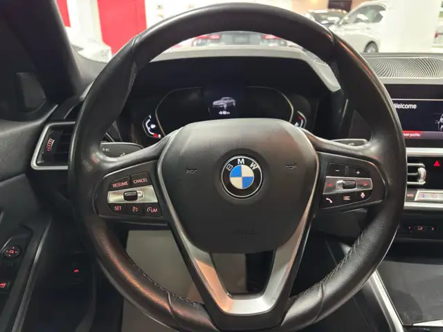 2021 BMW 3-Series 330i xDrive Sedan North America - Photo 21