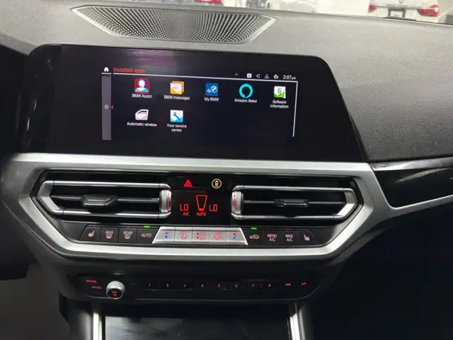 2021 BMW 3-Series 330i xDrive Sedan North America - Photo 26