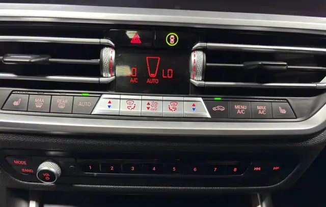 2021 BMW 3-Series 330i xDrive Sedan North America - Photo 29