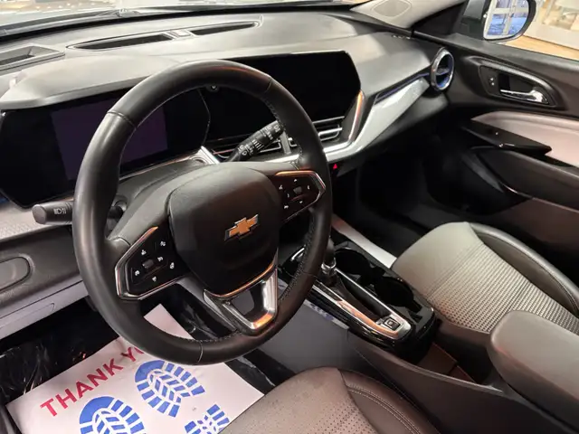 2024 Chevrolet Trax FWD 4dr LT - Photo 11
