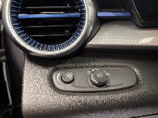 2024 Chevrolet Trax FWD 4dr LT - Photo 19