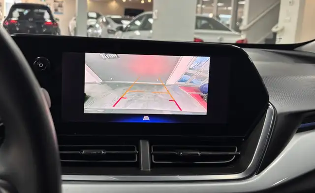 2024 Chevrolet Trax FWD 4dr LT - Photo 25