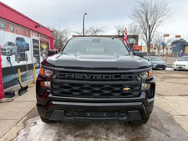 2024 Chevrolet Silverado 1500 Custom - Photo 2