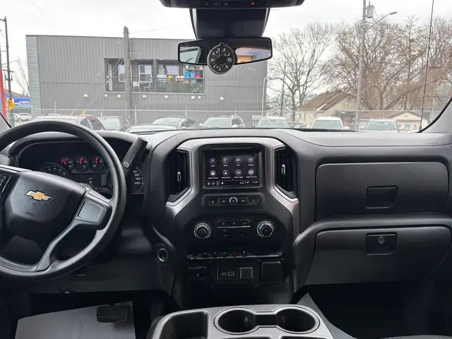 2024 Chevrolet Silverado 1500 Custom - Photo 8
