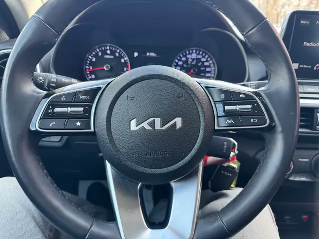 2024 Kia Forte EX - Photo 9