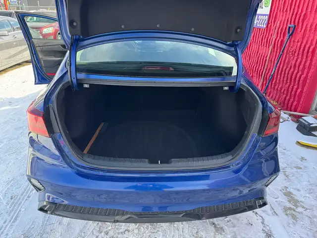 2024 Kia Forte EX - Photo 18