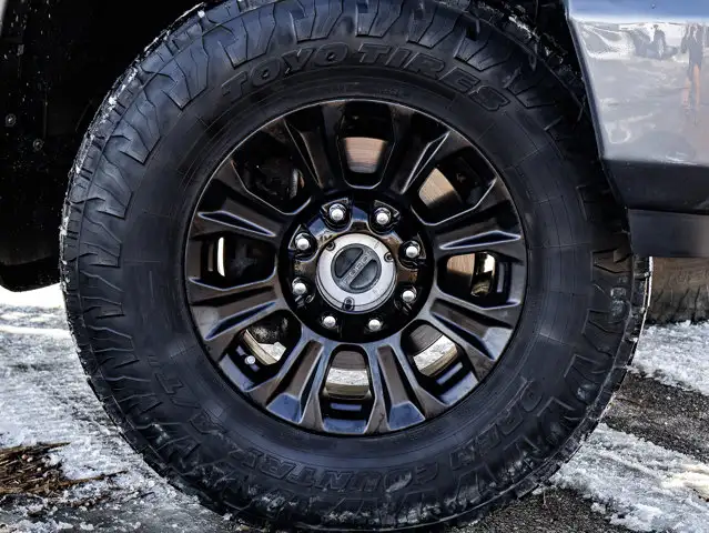 2022 Ford Super Duty F-350 SRW LARIAT 6.7L Tremor Off-Road - Photo 6