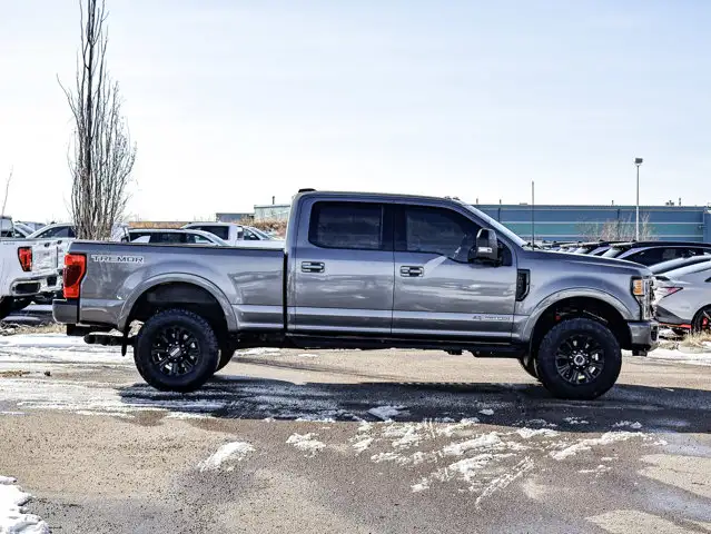2022 Ford Super Duty F-350 SRW LARIAT 6.7L Tremor Off-Road - Photo 14