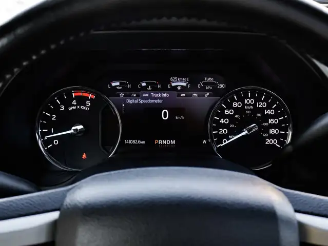 2022 Ford Super Duty F-350 SRW LARIAT 6.7L Tremor Off-Road - Photo 23