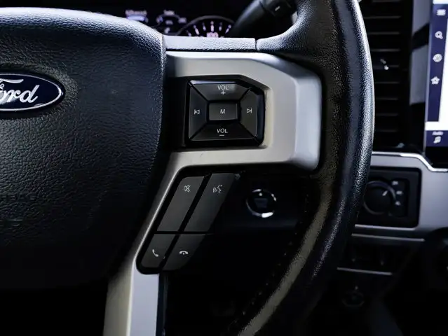 2022 Ford Super Duty F-350 SRW LARIAT 6.7L Tremor Off-Road - Photo 24