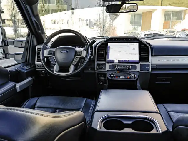 2022 Ford Super Duty F-350 SRW LARIAT 6.7L Tremor Off-Road - Photo 30