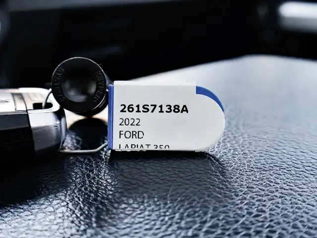 2022 Ford Super Duty F-350 SRW LARIAT 6.7L Tremor Off-Road - Photo 33