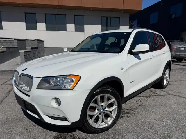 2013 BMW X3 XDRIVE28I | SUPER CLEAN - Photo 2