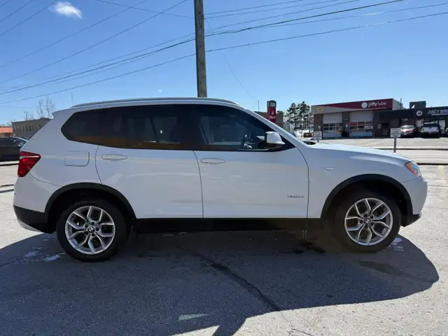 2013 BMW X3 XDRIVE28I | SUPER CLEAN - Photo 8