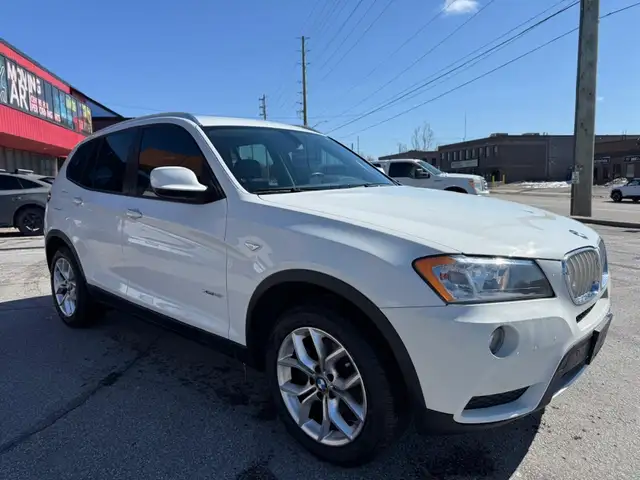 2013 BMW X3 XDRIVE28I | SUPER CLEAN - Photo 9