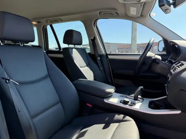 2013 BMW X3 XDRIVE28I | SUPER CLEAN - Photo 11