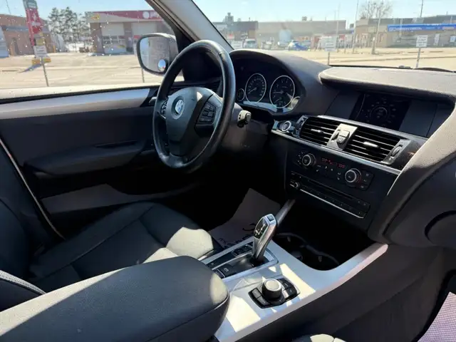 2013 BMW X3 XDRIVE28I | SUPER CLEAN - Photo 14