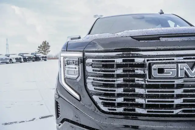 2026 GMC Sierra 1500 Denali Ultimate - Photo 11