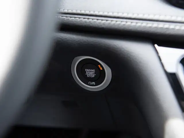 2026 Chrysler Pacifica Select - Photo 13