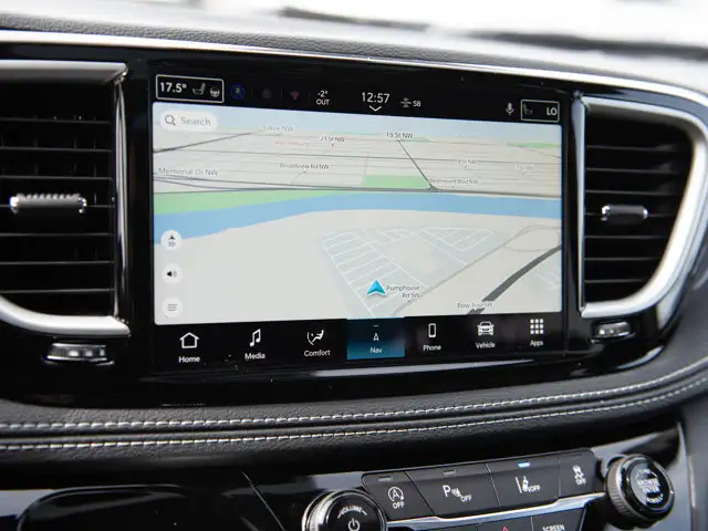 2026 Chrysler Pacifica Select - Photo 15