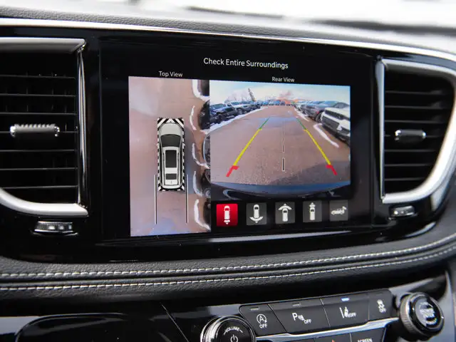 2026 Chrysler Pacifica Select - Photo 17