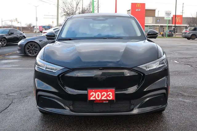 2023 Ford Mustang Mach-E - Photo 2