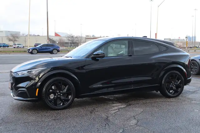 2023 Ford Mustang Mach-E - Photo 3