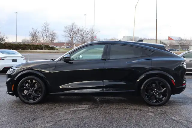 2023 Ford Mustang Mach-E - Photo 4