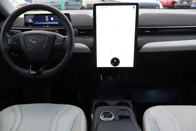 2023 Ford Mustang Mach-E - Photo 10