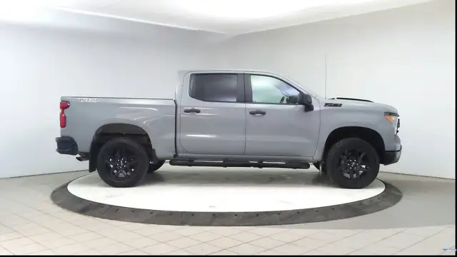 2024 Chevrolet Silverado 1500 Custom Trail Boss - Photo 2