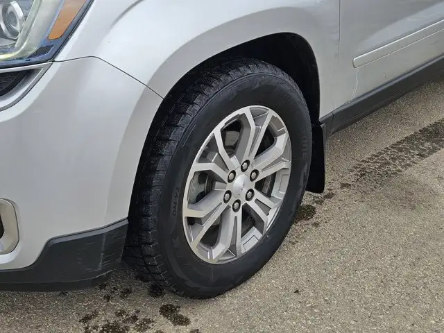 2015 GMC Acadia SLT 7 Pass Htd Lthr Park Assist - Photo 8