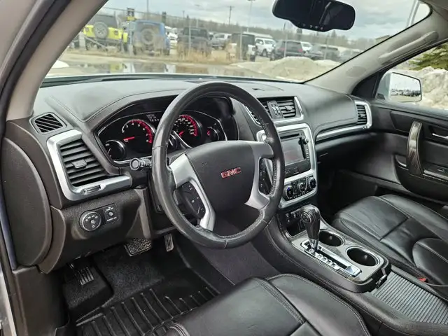 2015 GMC Acadia SLT 7 Pass Htd Lthr Park Assist - Photo 12