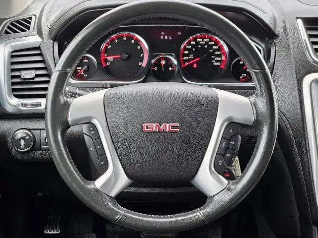 2015 GMC Acadia SLT 7 Pass Htd Lthr Park Assist - Photo 14