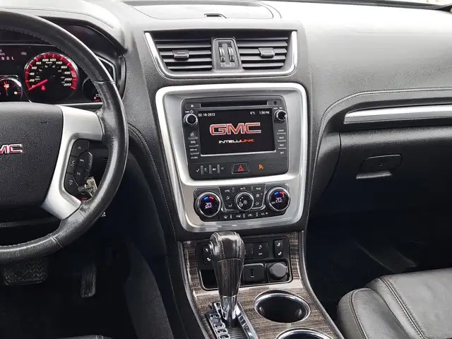2015 GMC Acadia SLT 7 Pass Htd Lthr Park Assist - Photo 17