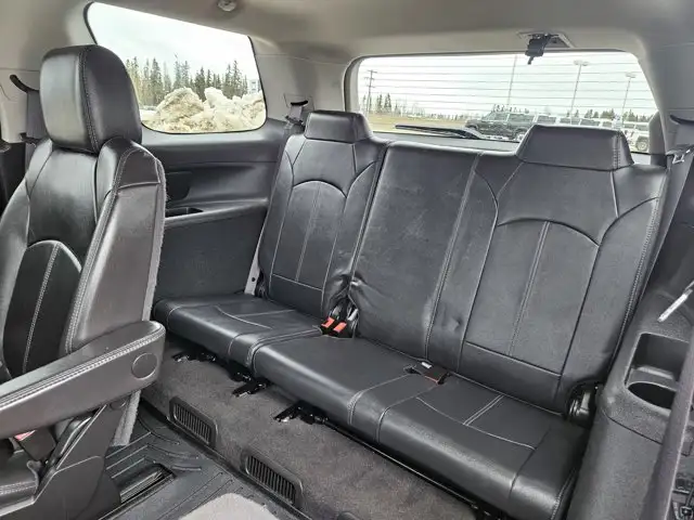 2015 GMC Acadia SLT 7 Pass Htd Lthr Park Assist - Photo 23