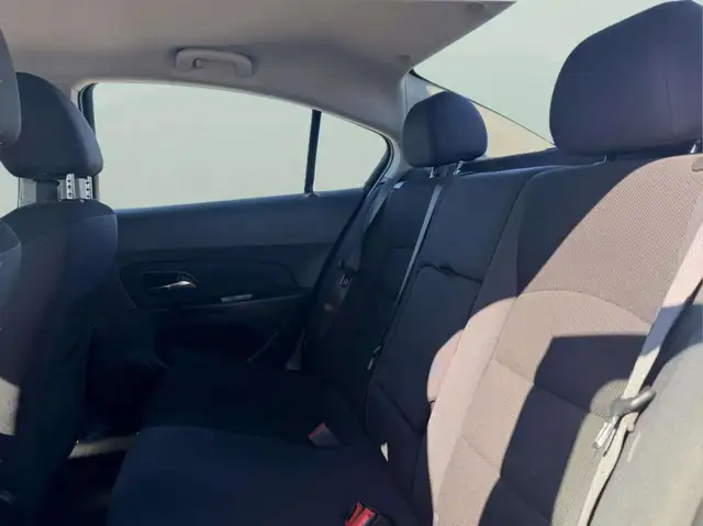 2015 Chevrolet Cruze 1LT - Photo 5