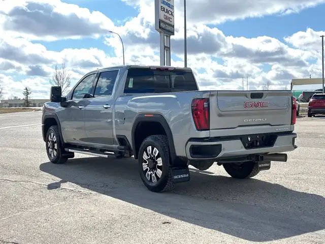 2025 GMC Sierra 3500HD 4WD Crew Cab 159 Denali - Photo 4