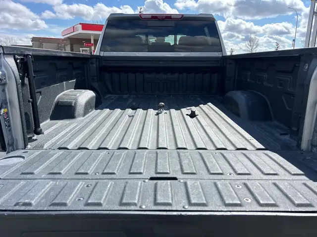 2025 GMC Sierra 3500HD 4WD Crew Cab 159 Denali - Photo 6