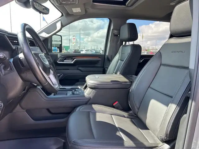 2025 GMC Sierra 3500HD 4WD Crew Cab 159 Denali - Photo 11