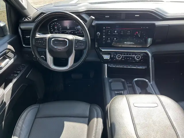 2025 GMC Sierra 3500HD 4WD Crew Cab 159 Denali - Photo 15