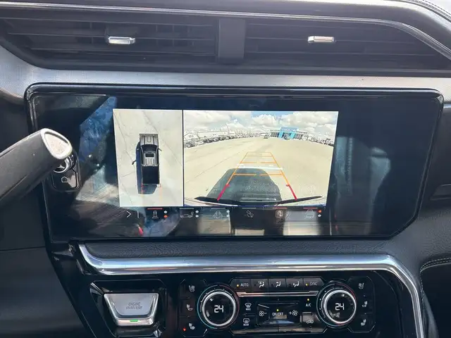 2025 GMC Sierra 3500HD 4WD Crew Cab 159 Denali - Photo 19