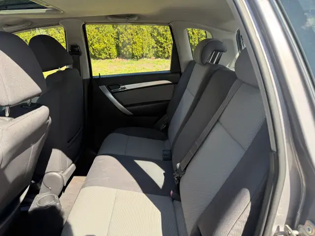 2009 PONTIAC WAVE G3 SE AUTOMATIC A/C MOONROOF LOCAL BC ! - Photo 9