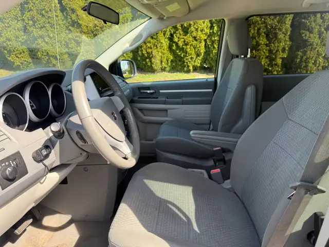 2010 DODGE GRAND CARAVAN SE AUTOMATIC A/C STOW & GO ALLOYS ! - Photo 8
