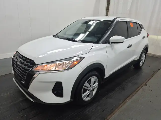2024 Nissan Kicks Blind Spot Monitor - Reverse Camera - Low Kms - Photo 3