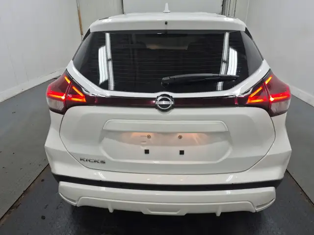2024 Nissan Kicks Blind Spot Monitor - Reverse Camera - Low Kms - Photo 6