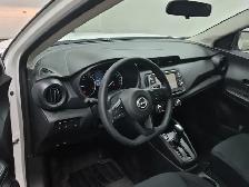 2024 Nissan Kicks Blind Spot Monitor - Reverse Camera - Low Kms - Photo 8