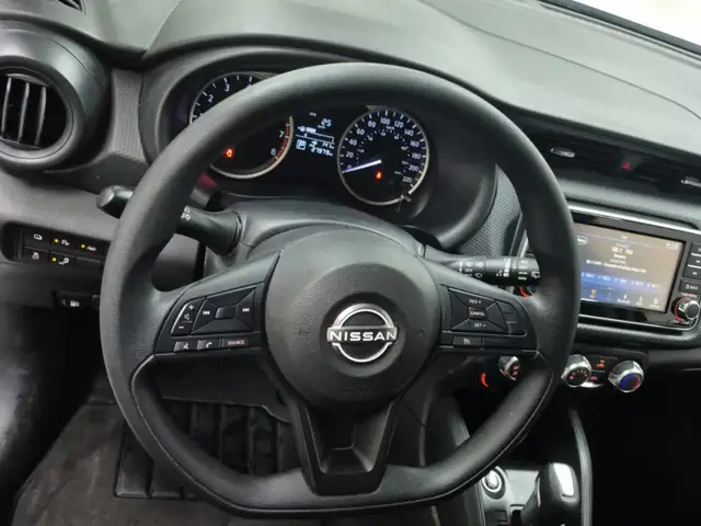 2024 Nissan Kicks Blind Spot Monitor - Reverse Camera - Low Kms - Photo 9