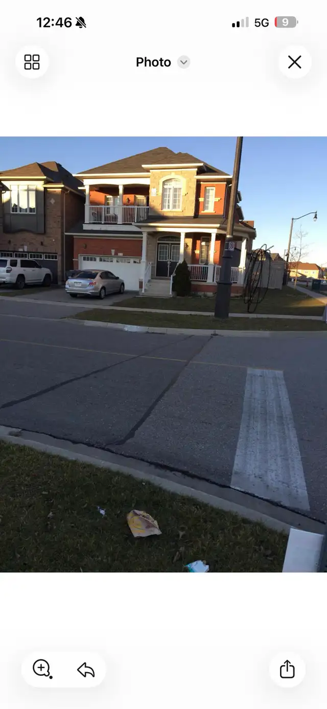 Brampton Legal Basement for Rent - Photo 2