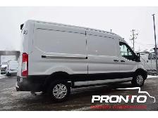 2021 Ford Transit Cargo Van T-250 148WB Toit Moyen  Inspecté & - Photo 9