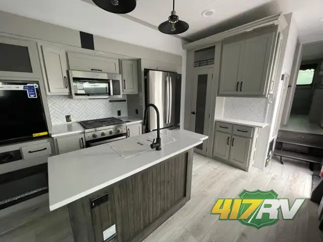 2025 Keystone RV Montana High Country 351BH - Photo 8